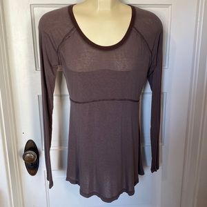 Hem & Thread Dusty Plum long sleeve tee top size medium